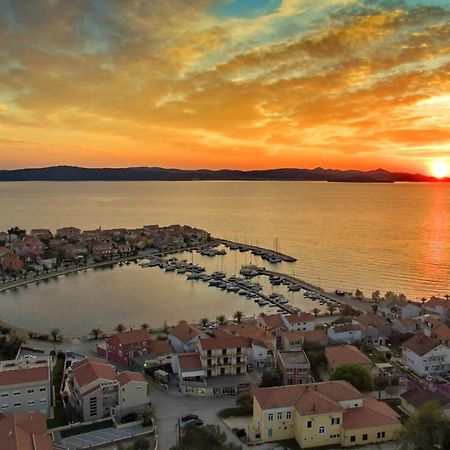Apartments And Rooms By The Sea Bibinje, Zadar - 6199 Εξωτερικό φωτογραφία