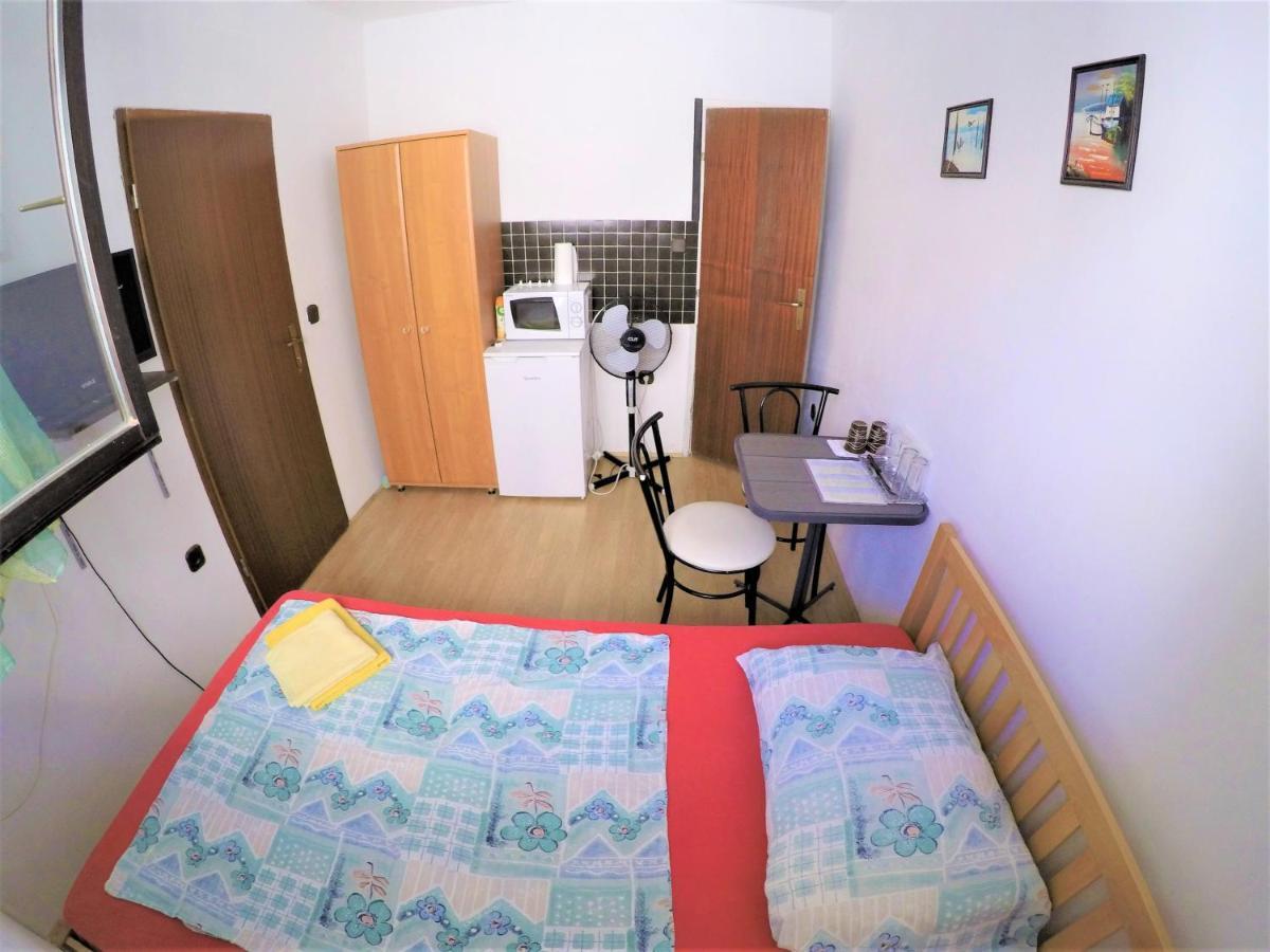 Apartments And Rooms By The Sea Bibinje, Zadar - 6199 Εξωτερικό φωτογραφία